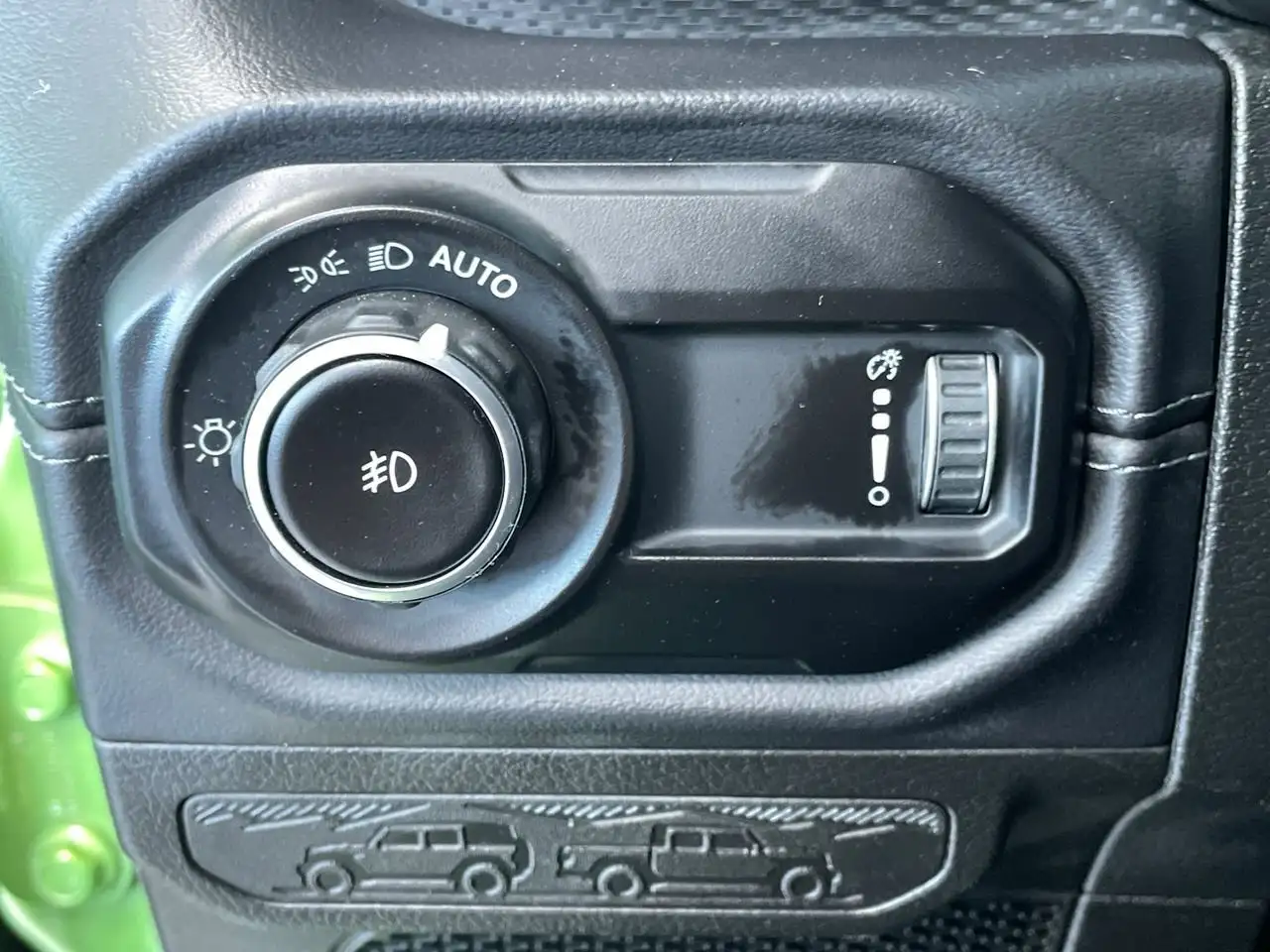 Jeep Wrangler снимка Jeep Wrangler