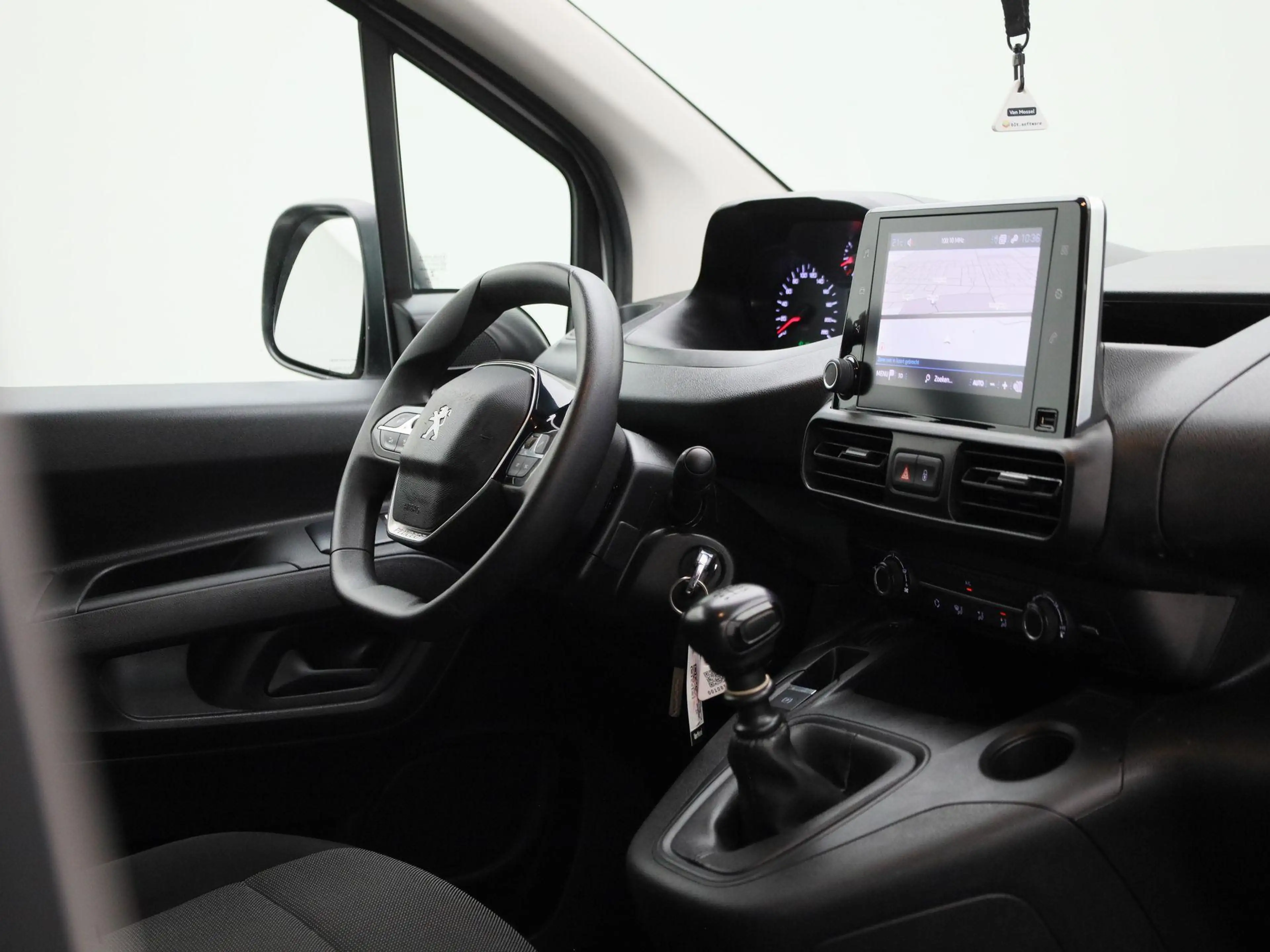 Peugeot Partner 1.5 BlueHDi L1 Light 75kW | PDC A | Bluetooth | Cr — photo 8