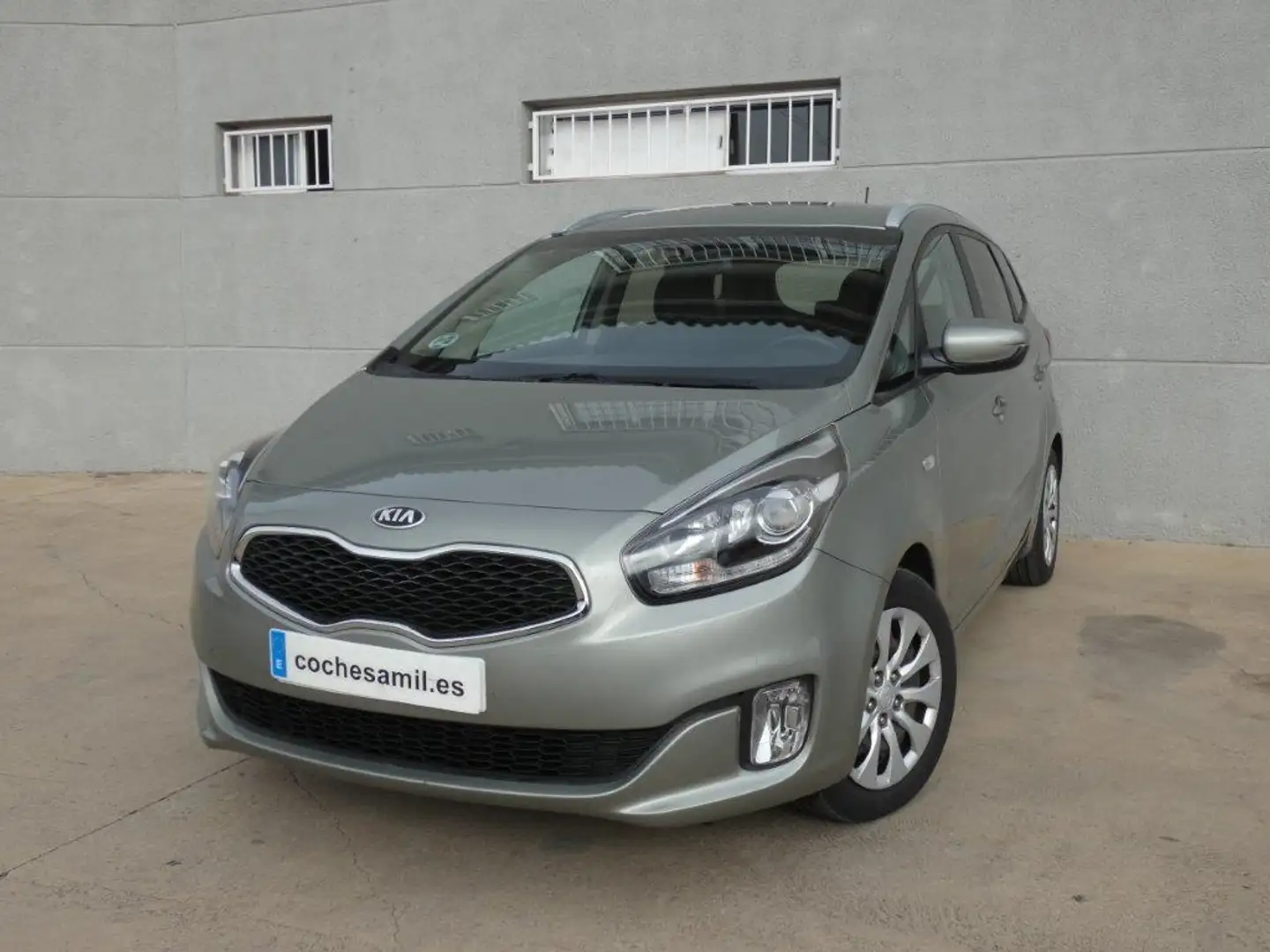 Kia Carens 1.7CRDi Eco-Dynamics Concept 115 Bej - 1