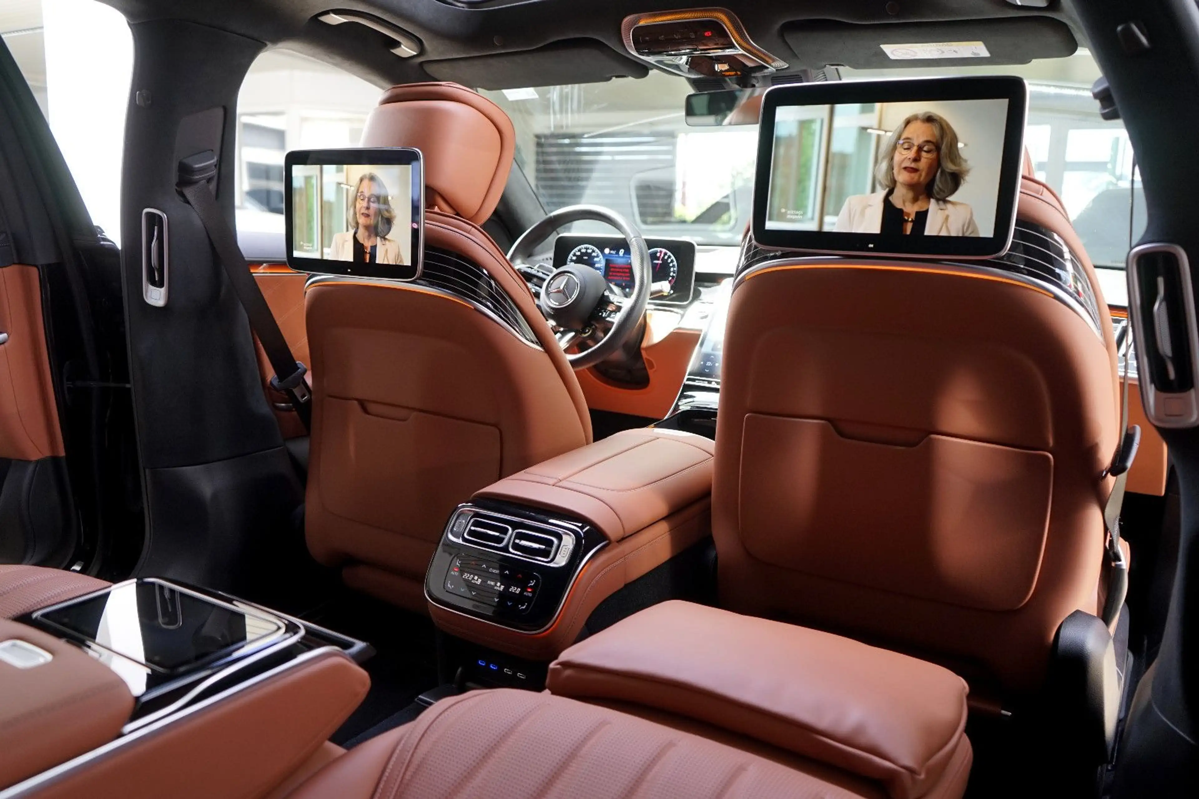 Mercedes-Benz S 63 AMG e Lang*Designo*3xTV*ACC*4x Massage*Pano* — photo 15