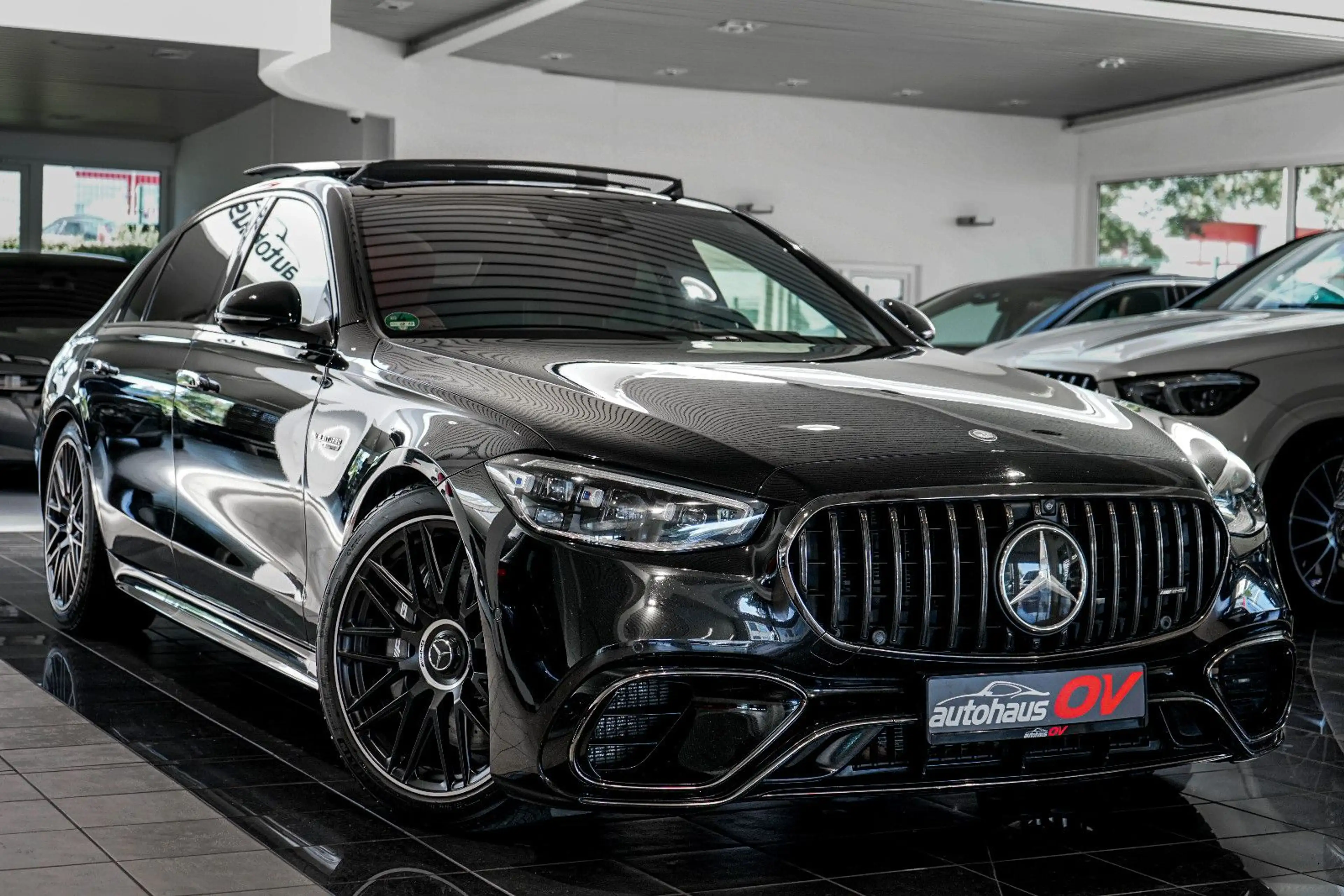Mercedes-Benz S 63 AMG e Lang*Designo*3xTV*ACC*4x Massage*Pano* — photo 2