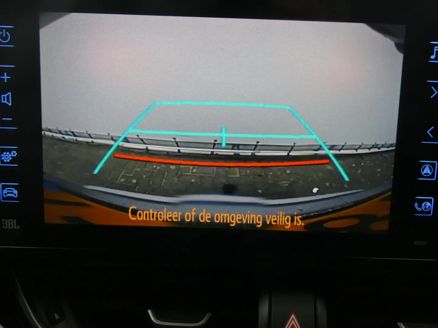 Toyota C-HR 1.8 Hybrid 122pk CVT Dynamic / Trekhaak Grau - 2