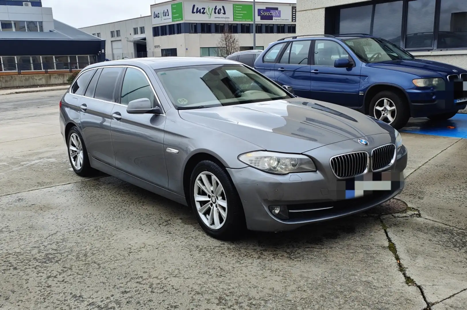 BMW 525 525dA Touring xDrive Gris - 2