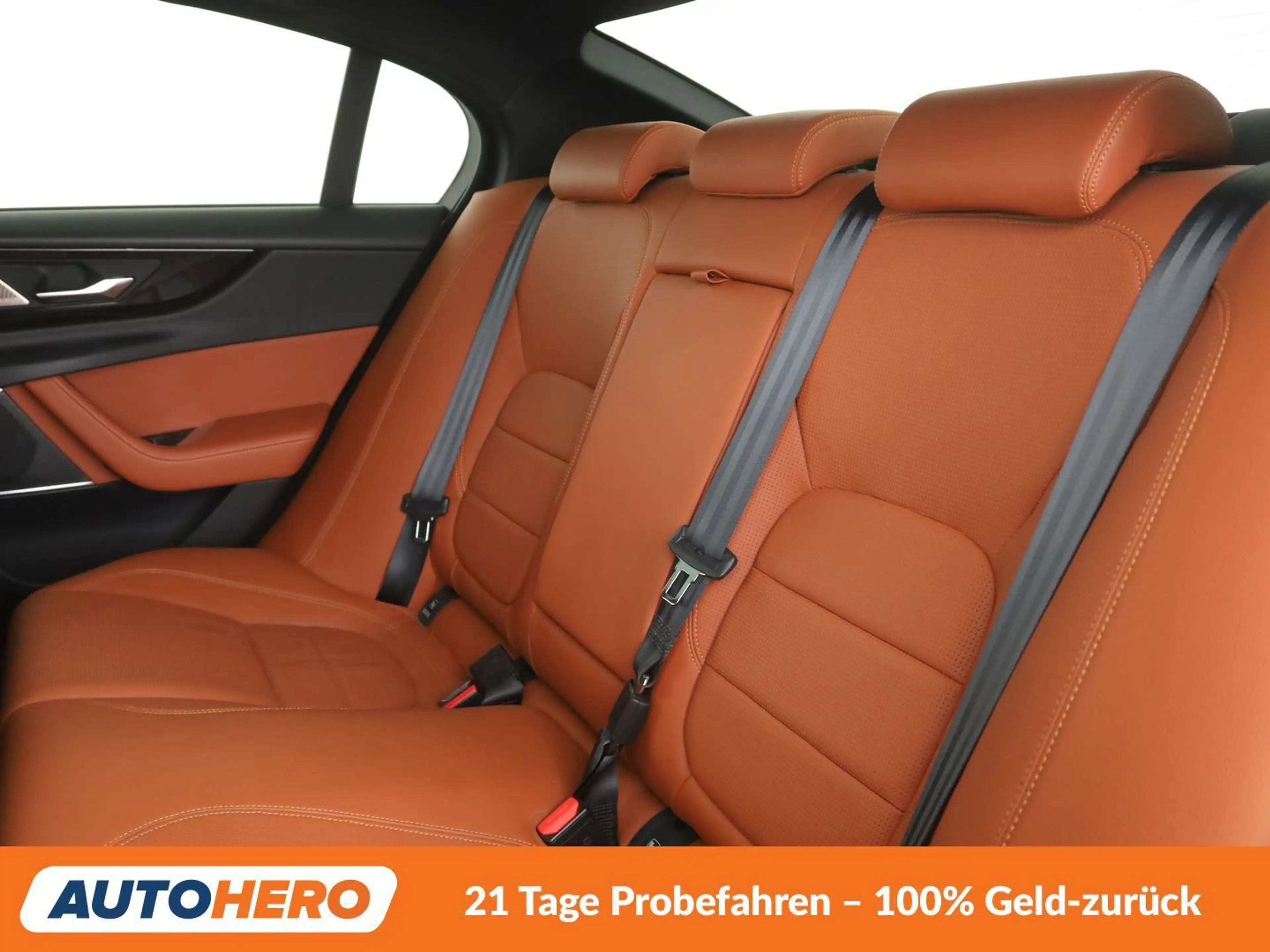 Jaguar XE 25t R-Dynamic SE Aut.*NAVI*360CAM*ACC*LED* — photo 14