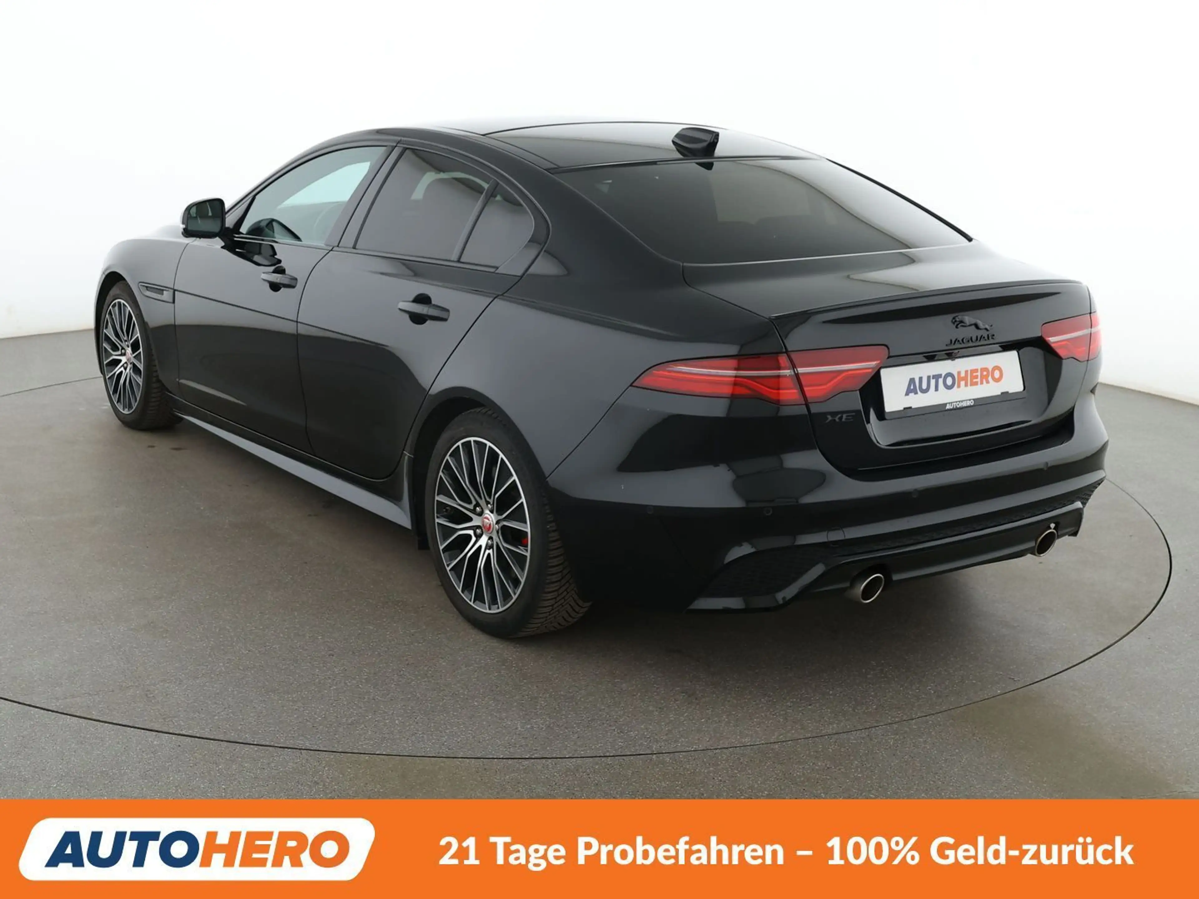 Jaguar XE 25t R-Dynamic SE Aut.*NAVI*360CAM*ACC*LED* — photo 4