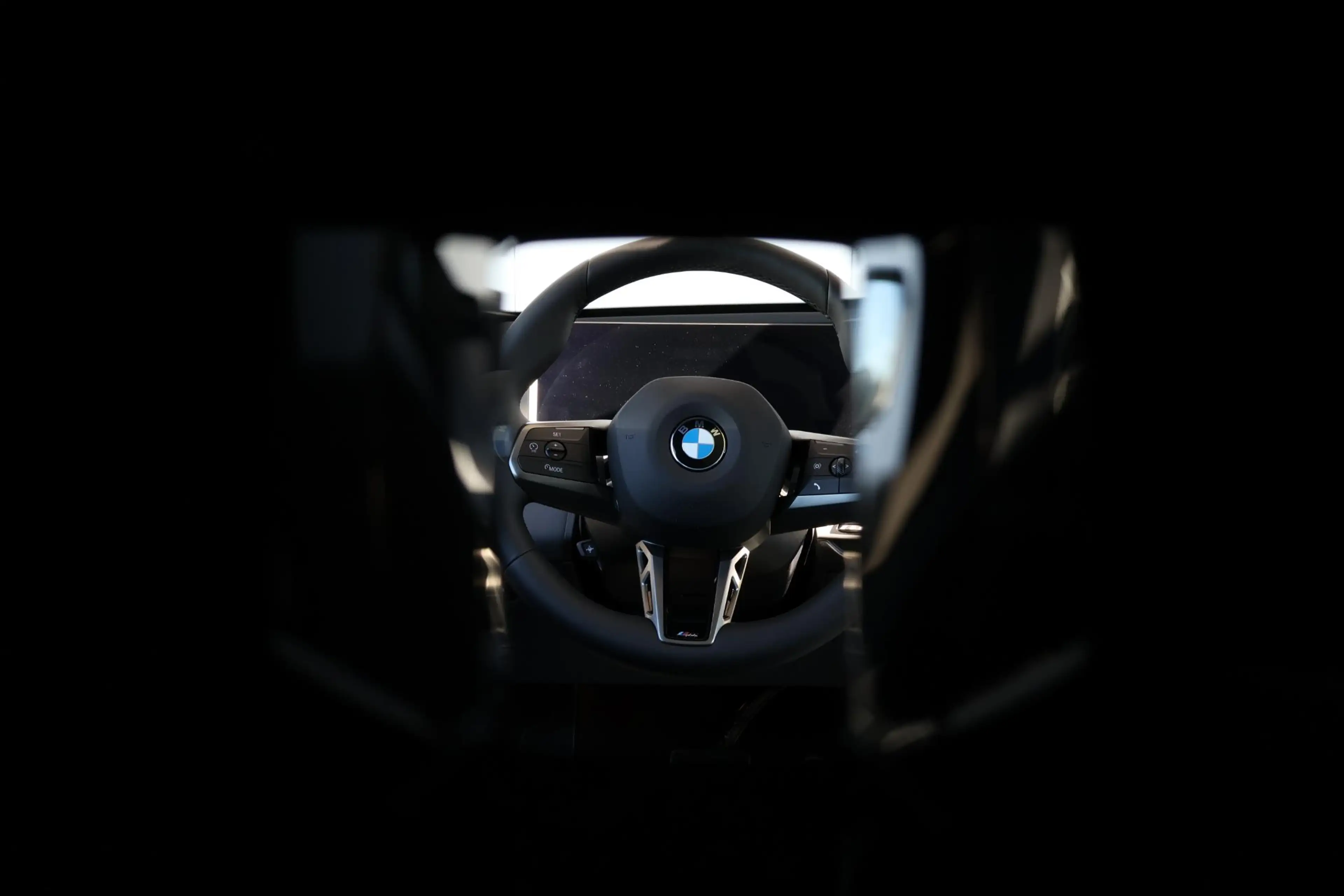 BMW iX xDrive60 | M Sportpakket Pro | Comfort Pack | Inno — photo 14