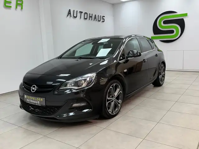 Opel Astra view 3