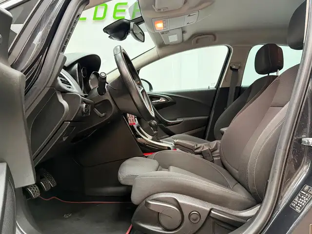 Opel Astra view 14