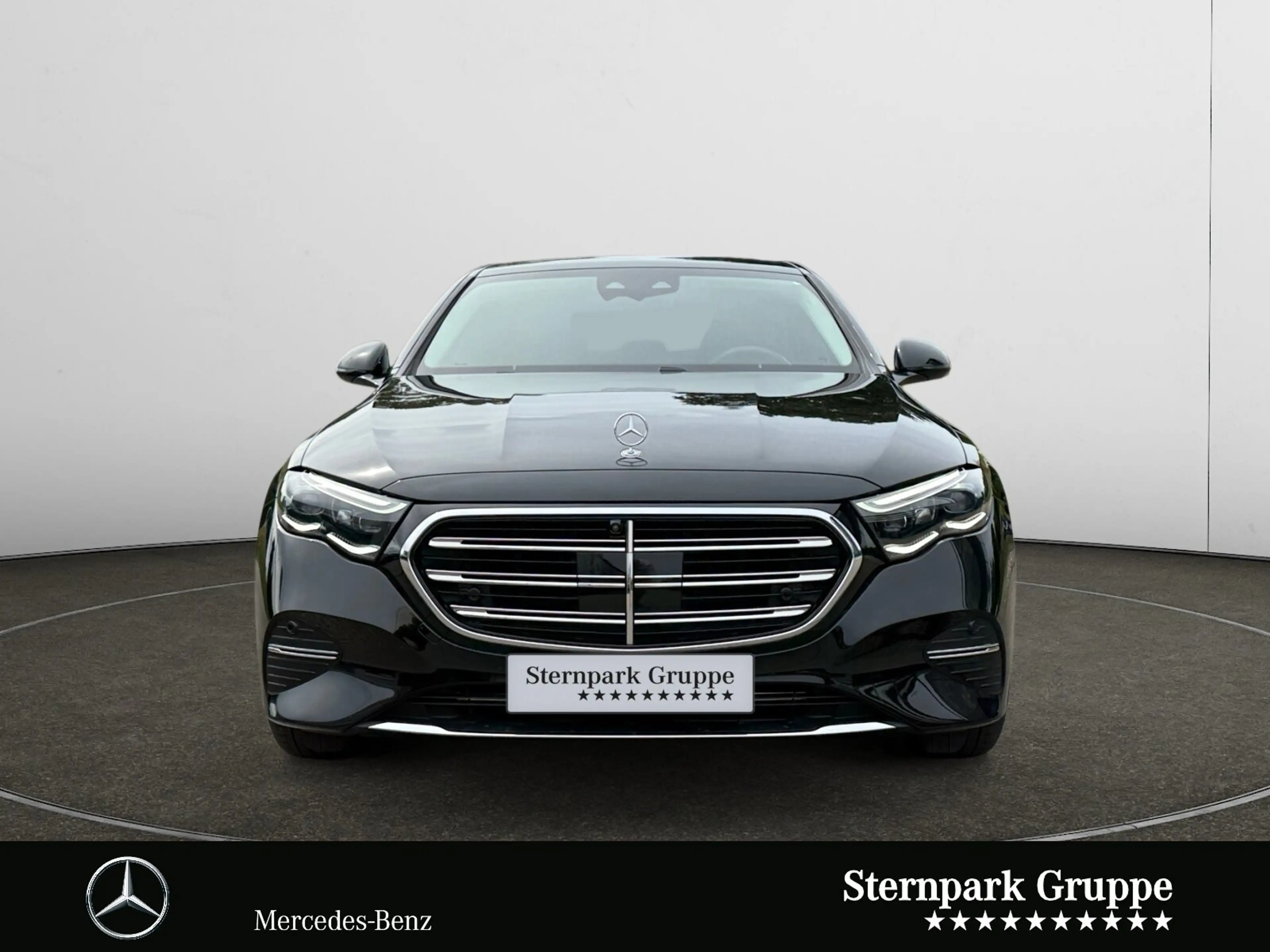Mercedes-Benz E 400 E 400 e 4M Exclusive +HuD+Bur4D+AHK+360°+Distro+ — photo 8
