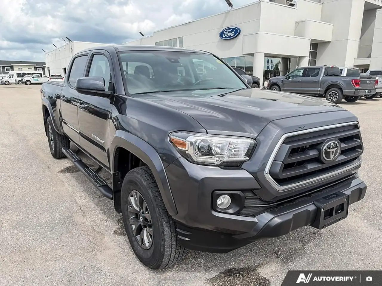 Toyota Tacoma снимка Toyota Tacoma