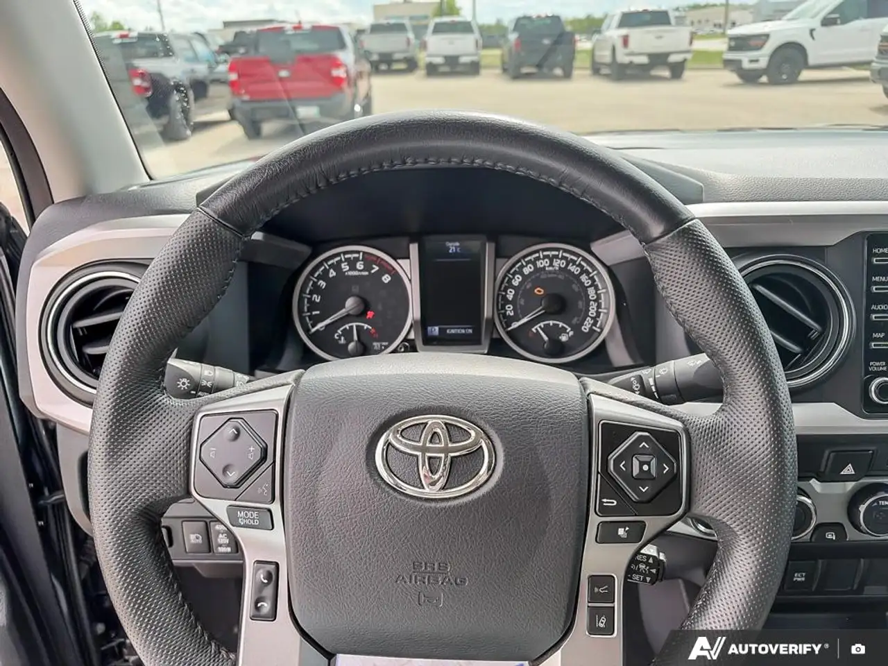 Toyota Tacoma снимка Toyota Tacoma