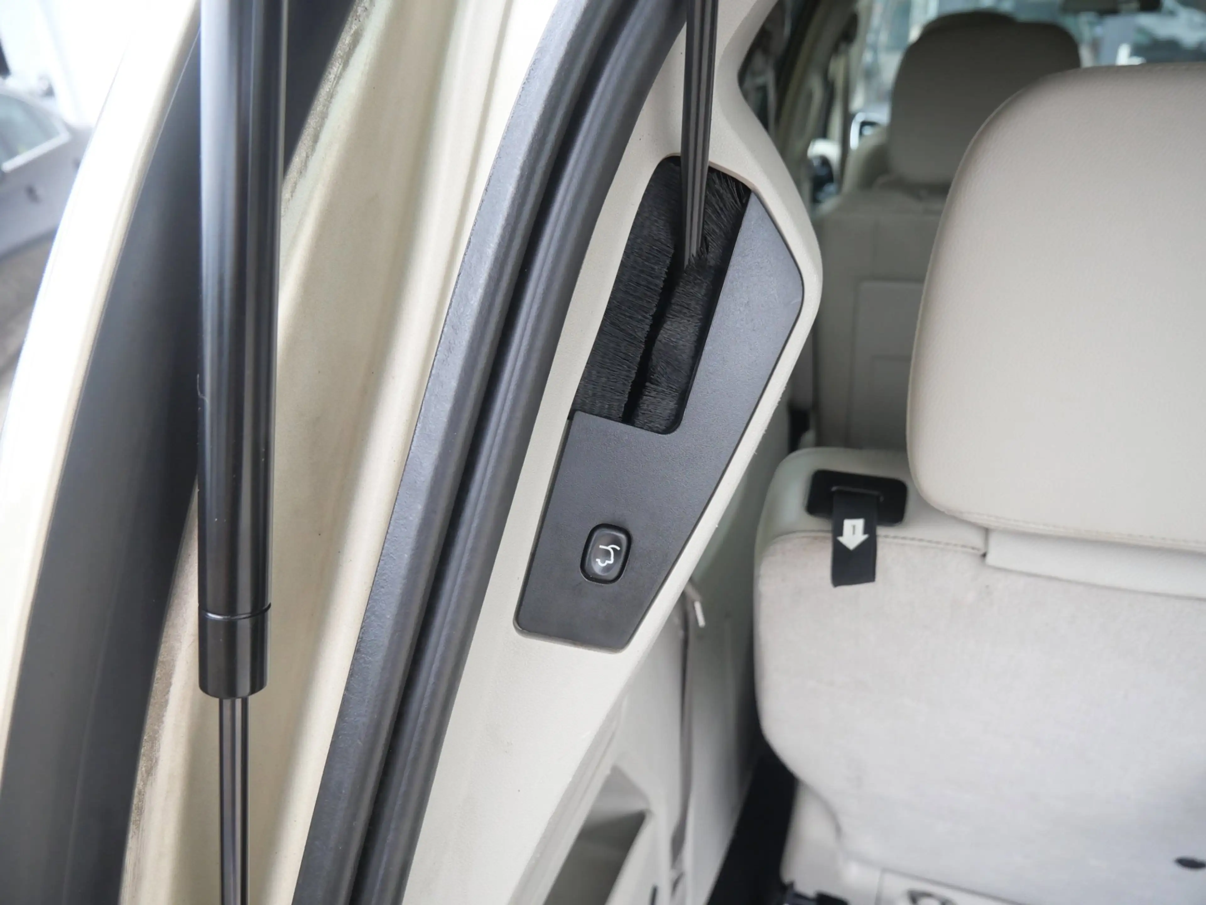 Chrysler Town & Country 3.6 V6 Stow and Go 7 personen — photo 13