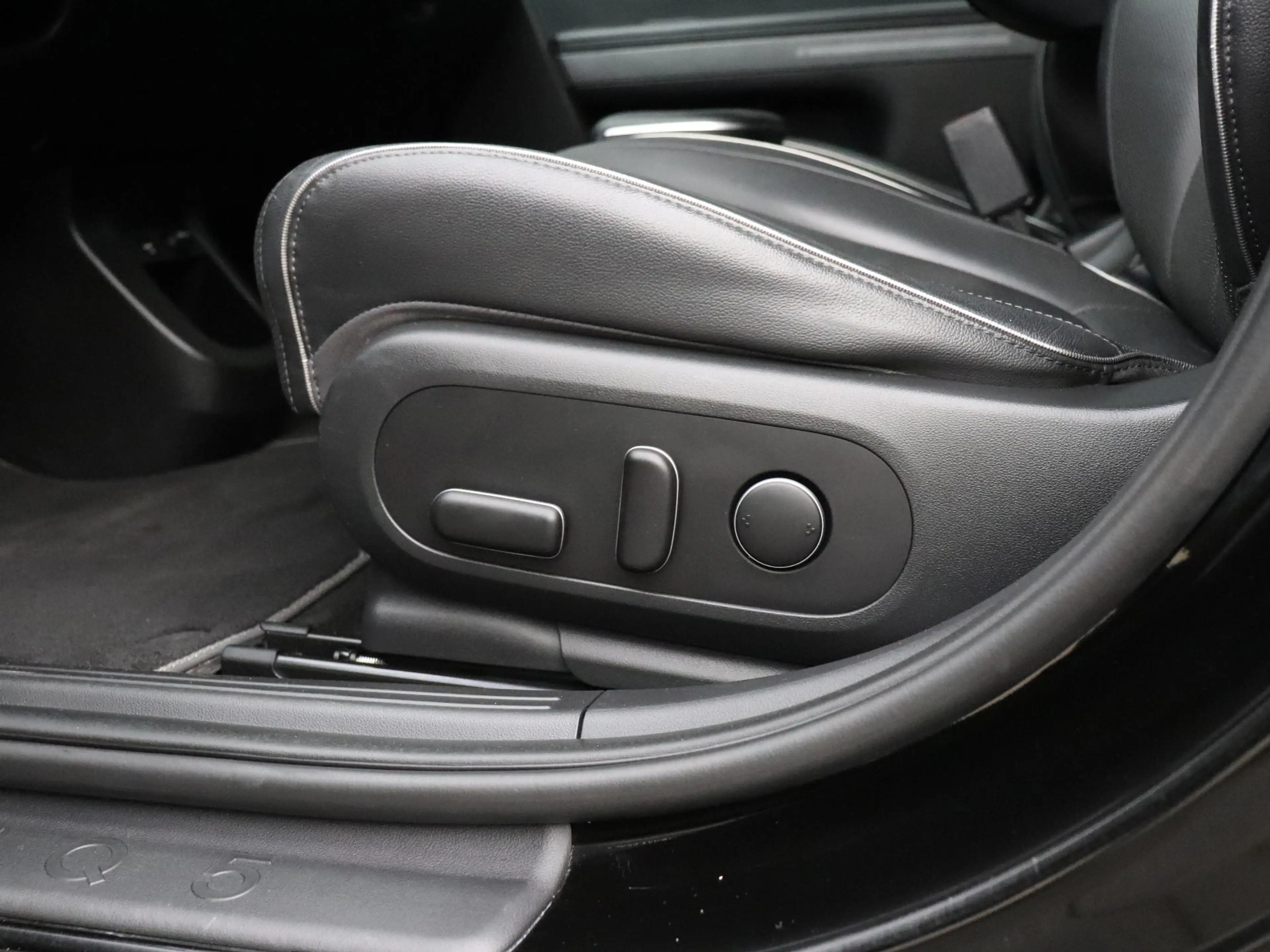 Hyundai IONIQ 5 Connect+ AWD 73kWh SOH 96.7% | LEDER | BOSE | CAME — photo 15