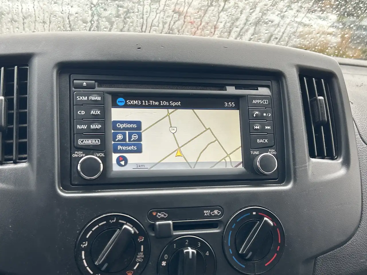 Nissan NV200 снимка Nissan NV200