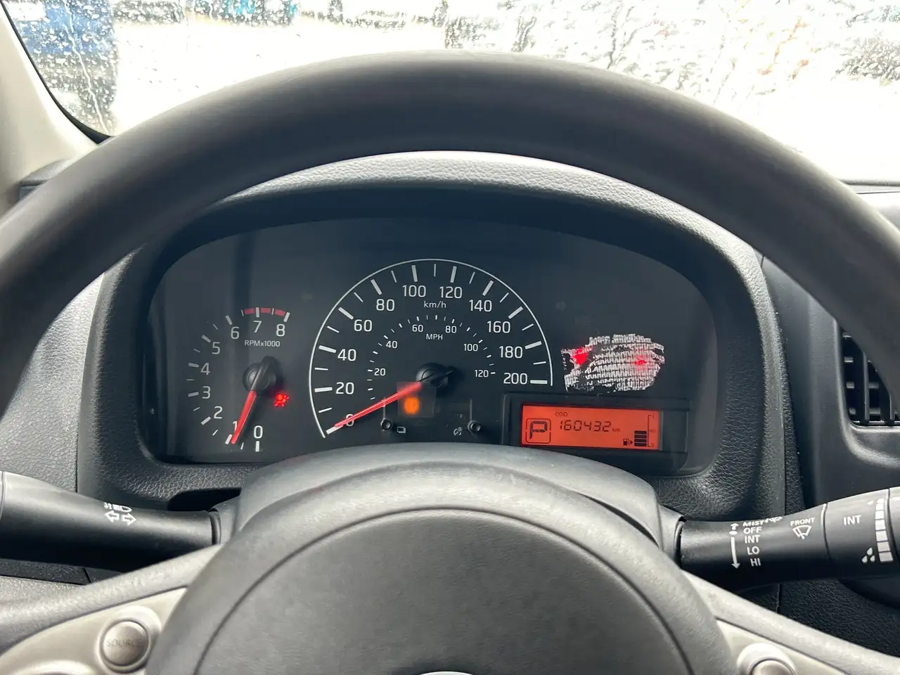 Nissan NV200 снимка Nissan NV200
