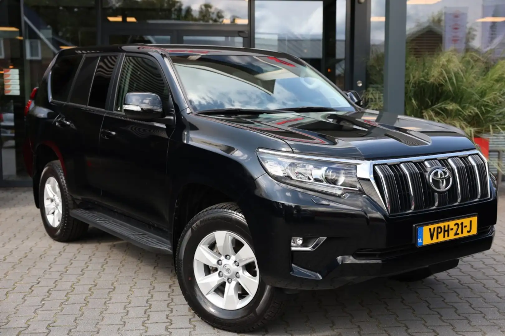 Toyota Land Cruiser 2.8 D-4D 5DRS CHALLENGER A/T VAN Negro - 1