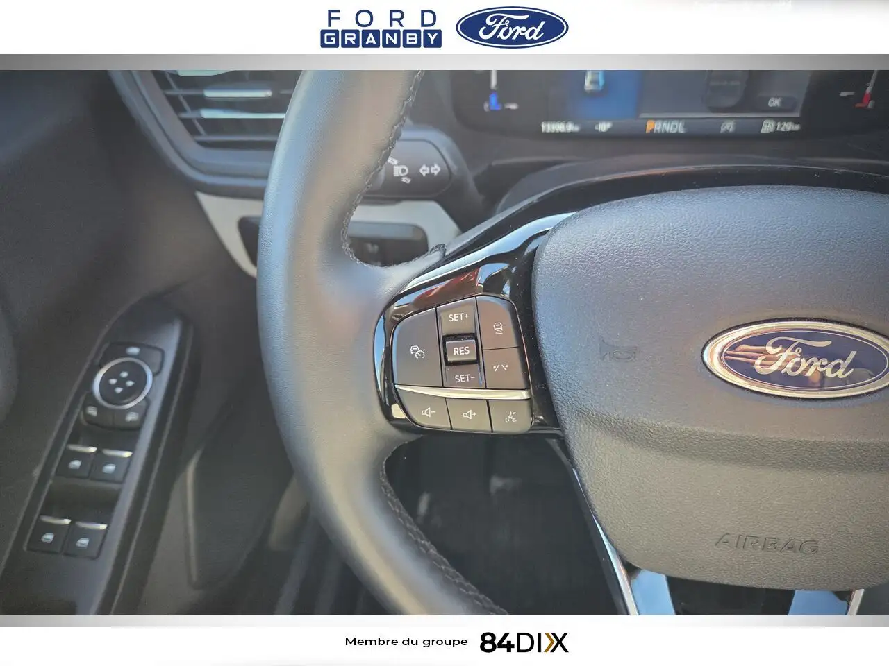 Ford Escape снимка Ford Escape