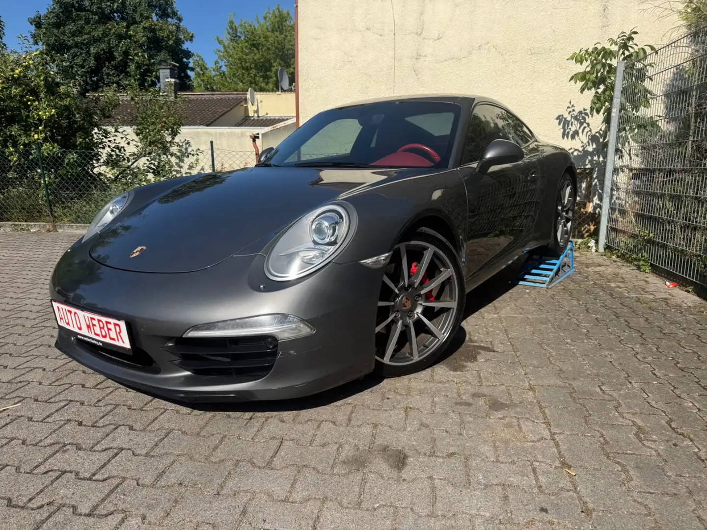 Porsche 911 Carrera Grigio - 1