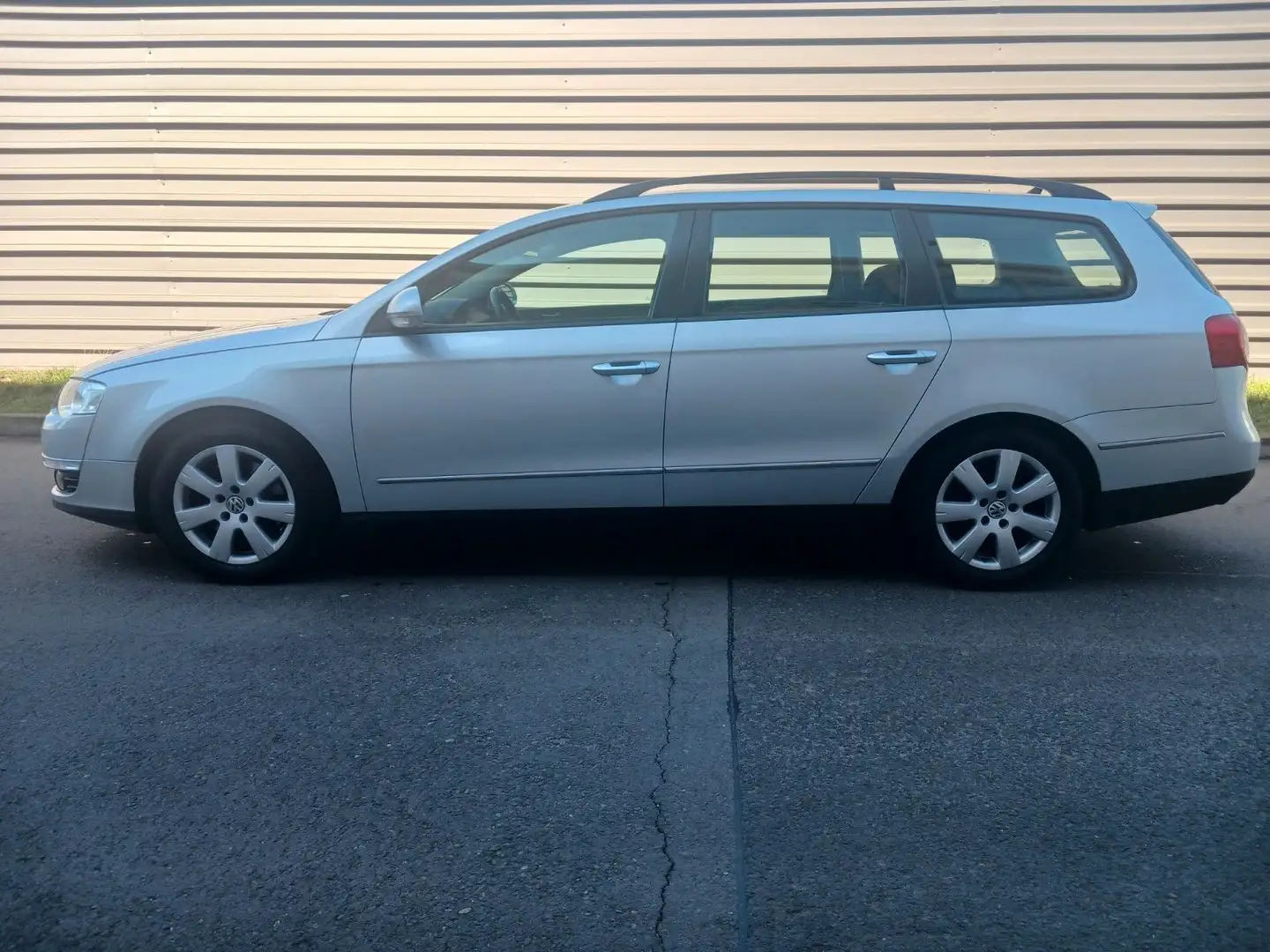 Volkswagen Passat Variant Sportline 4Motion 1.Hand SH  VW Silber - 2