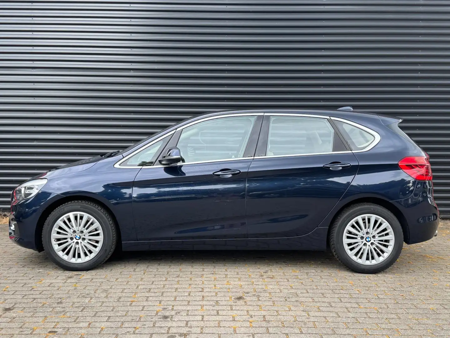 BMW 220 2-serie Active Tourer 220i Luxury | Automaat | Nav Azul - 2