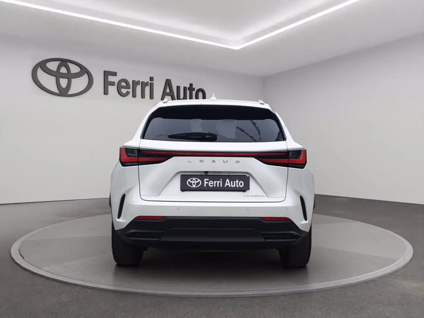 Lexus NX 450h+ 2.5 phev premium+ 4wd 309cv e-cvt Blanc - 2