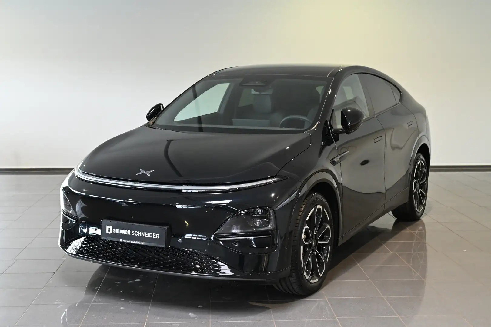 Xpeng AWD Performance MY25 AHK Pano Leder ACC 21 Siyah - 1