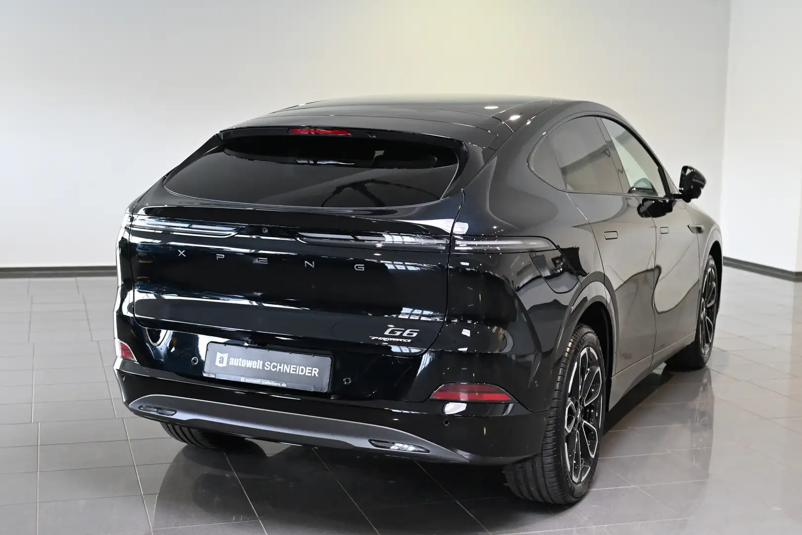 Xpeng AWD Performance MY25 AHK Pano Leder ACC 21 Siyah - 2