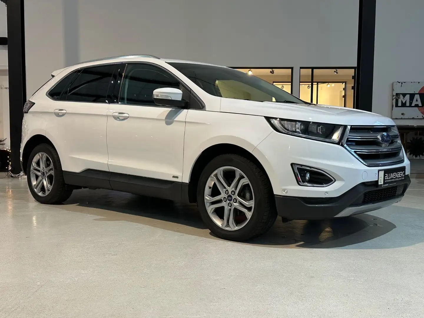 Ford Edge 2.0 TDCi Titanium 4x4*ACC,Leder,Totw.,Kam.* Bílá - 2
