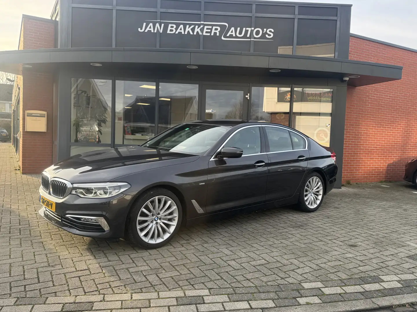 BMW 520 5-serie 520i High Executive ✅ Leer ✅ VC ✅ Stoelver Grau - 1