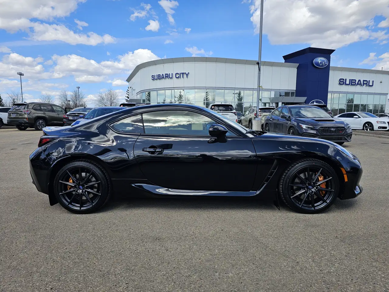 Subaru BRZ снимка Subaru BRZ