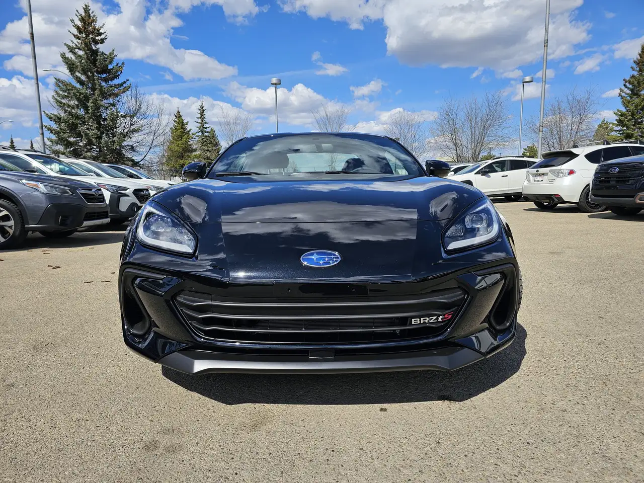 Subaru BRZ снимка Subaru BRZ