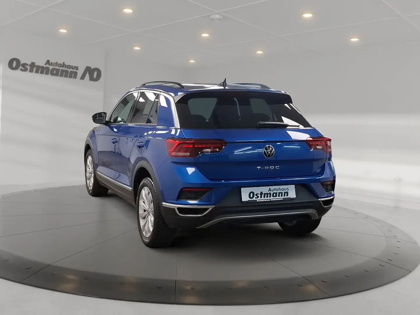 Volkswagen T-Roc 1.5 TSI Sport Navi Pano LED ActiveInfo Silber - 2