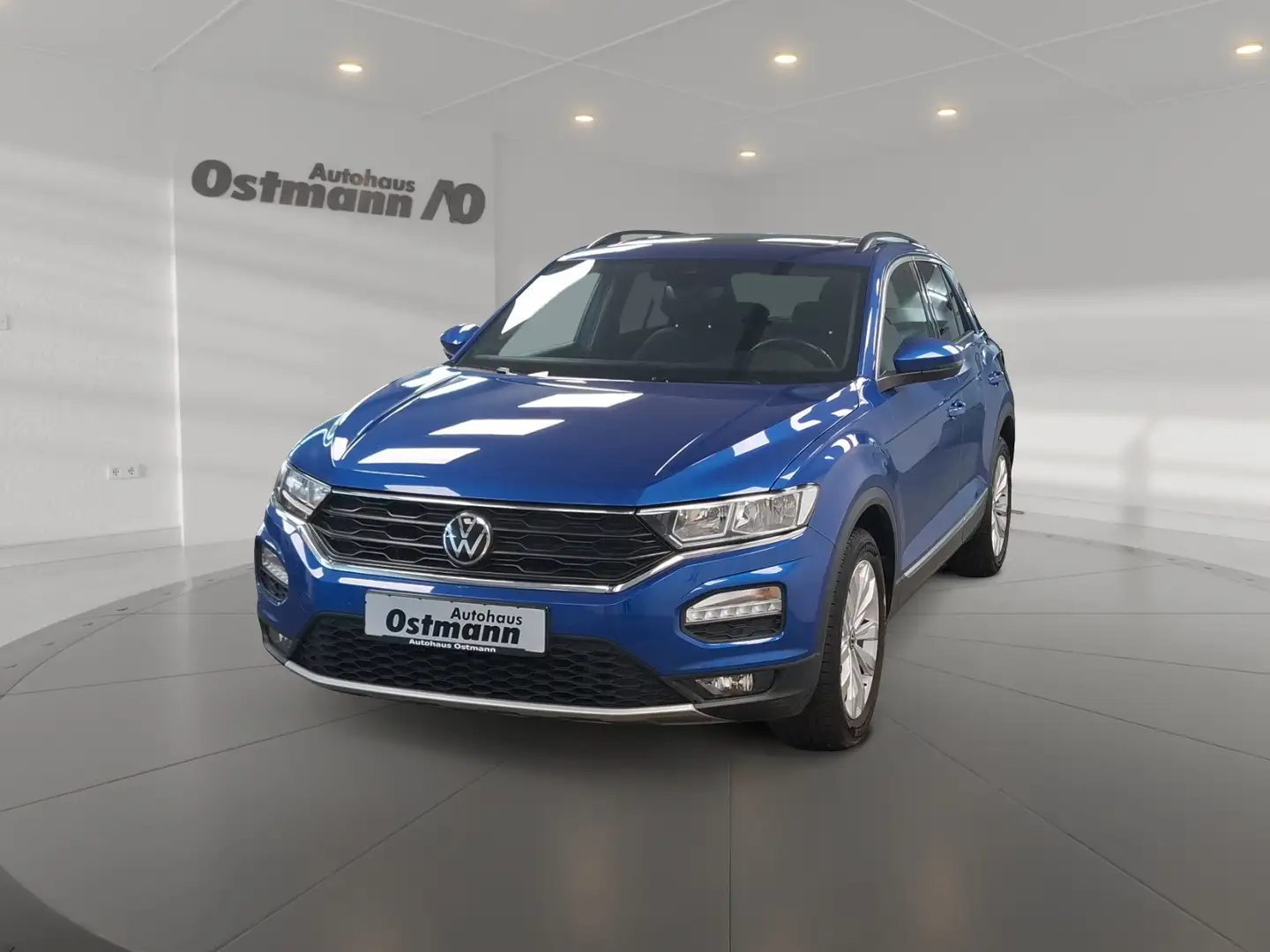 Volkswagen T-Roc 1.5 TSI Sport Navi Pano LED ActiveInfo Zilver - 1