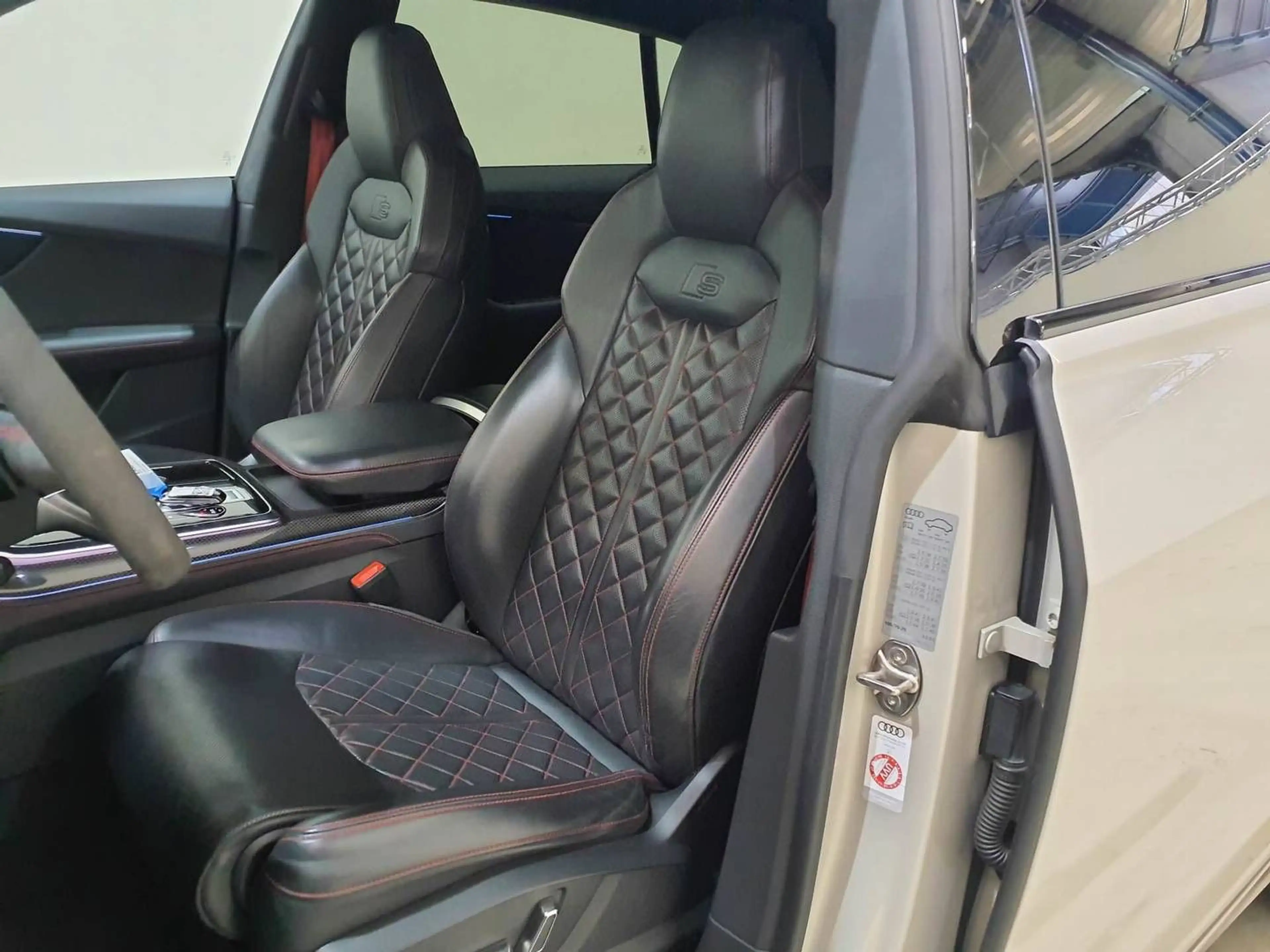 Audi SQ8 4.0|RS-SITZ|COMPETITION+|LUFT|CARBON|NIGHT| — photo 3