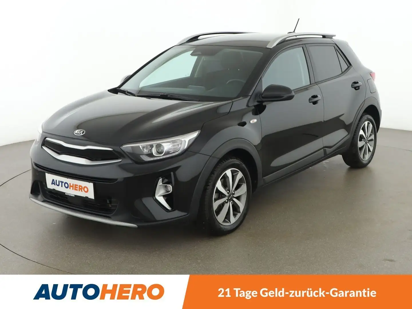 Kia Stonic 1.0 TGDI Silber Aut. *SPUR*CAM*SHZ* Schwarz - 1