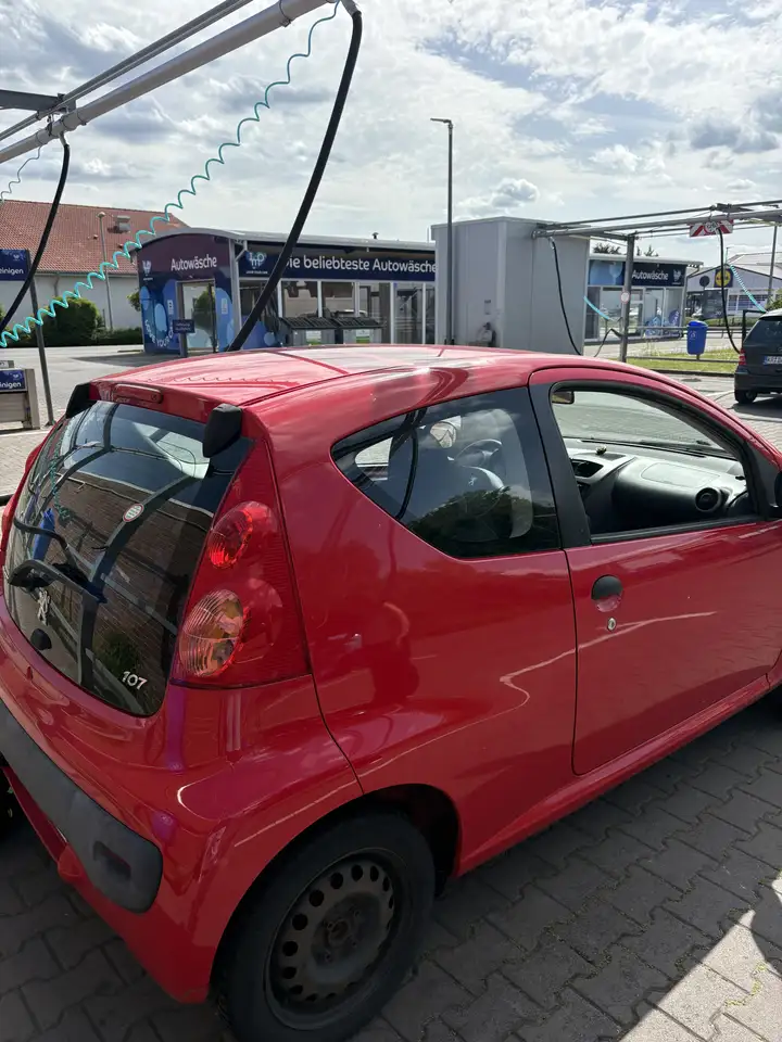 Peugeot 107