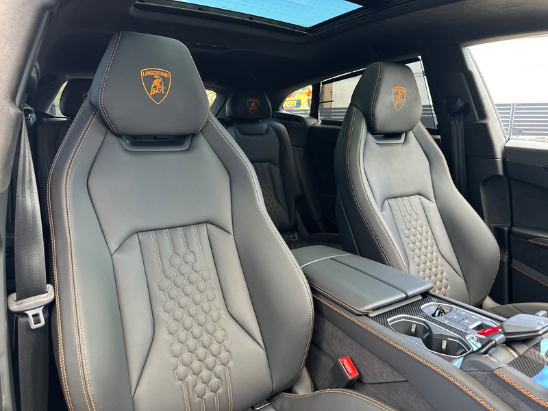Lamborghini Urus Urus SE *CARBON*AKRAPOVIČ*B&O*STYLE*PANO*23 — photo 13