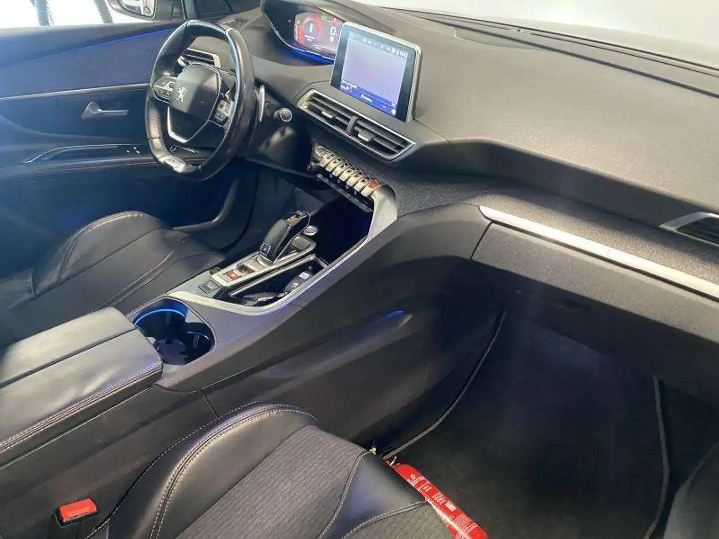 Peugeot 3008 GT Line - AUTOMATIQUE Marrone - 2