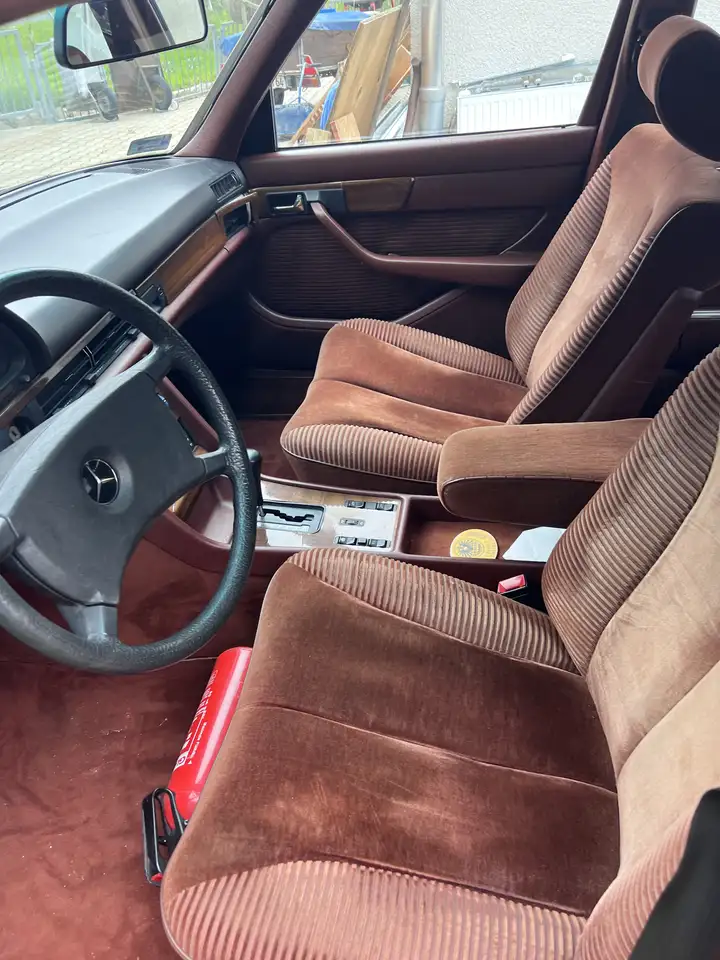 Mercedes-Benz 380 SE, foto 2