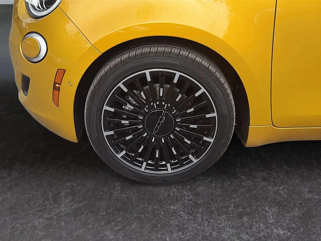 Fiat 500e снимка Fiat 500e