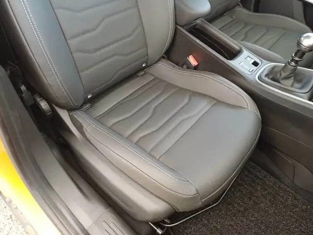 Jeep Avenger view 10