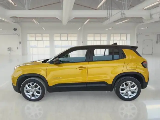Jeep Avenger view 4