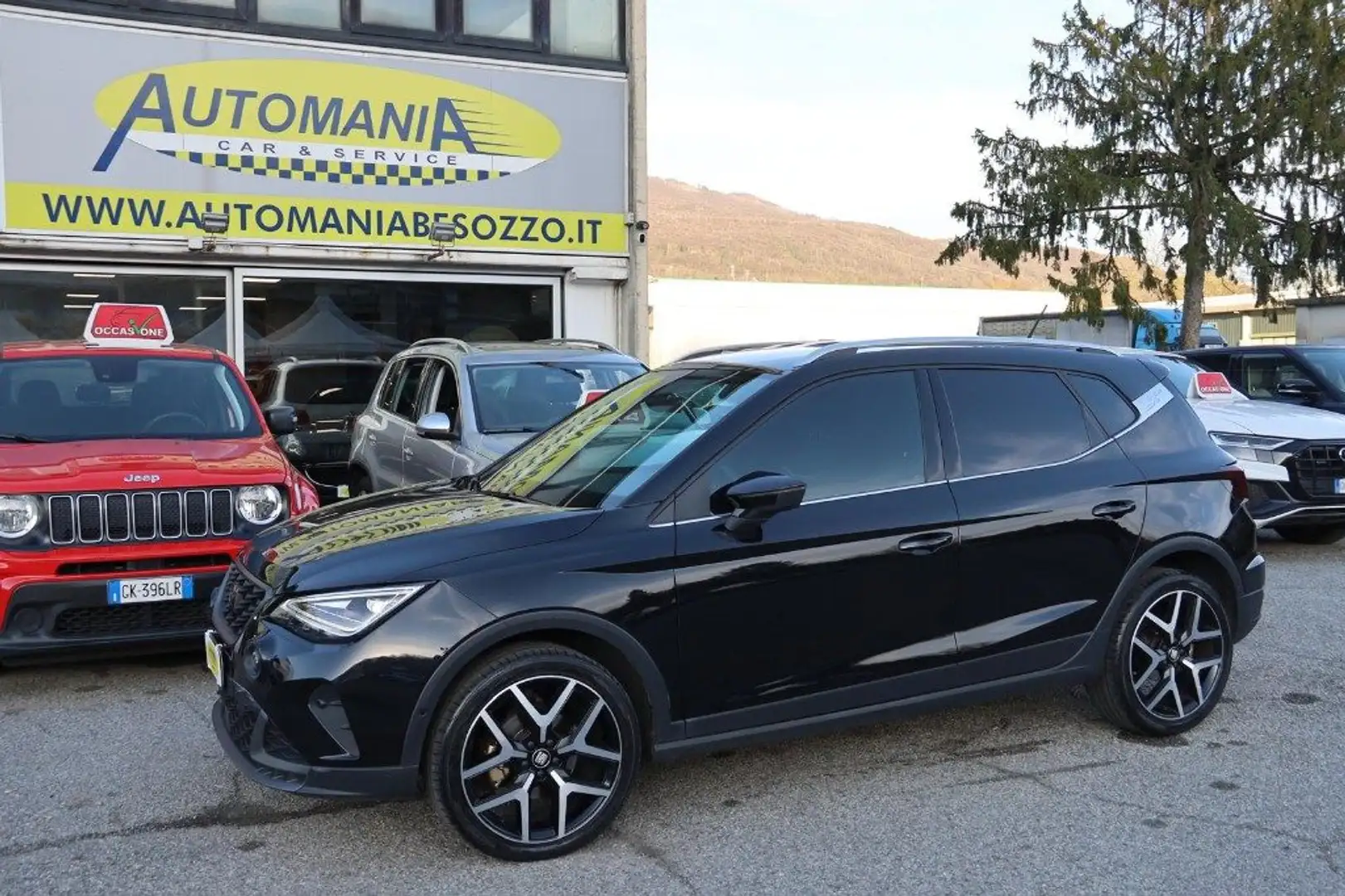 SEAT Arona 1.5 TSI EVO DSG ACT FR Schwarz - 1