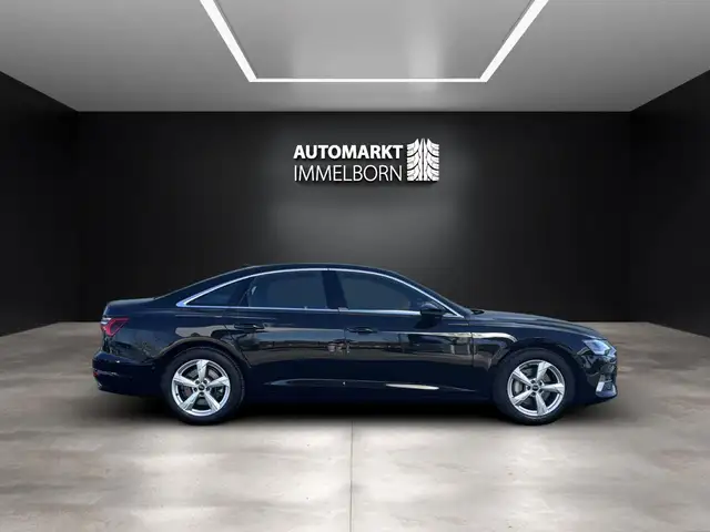 Audi A6 view 10