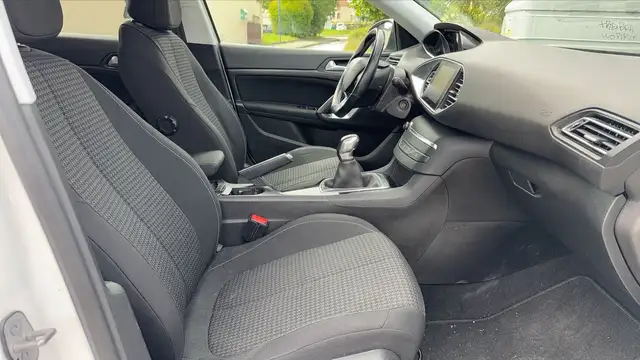Peugeot 308 view 25