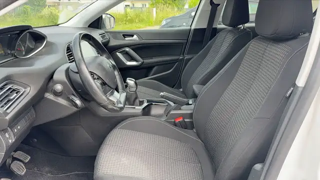 Peugeot 308 view 27