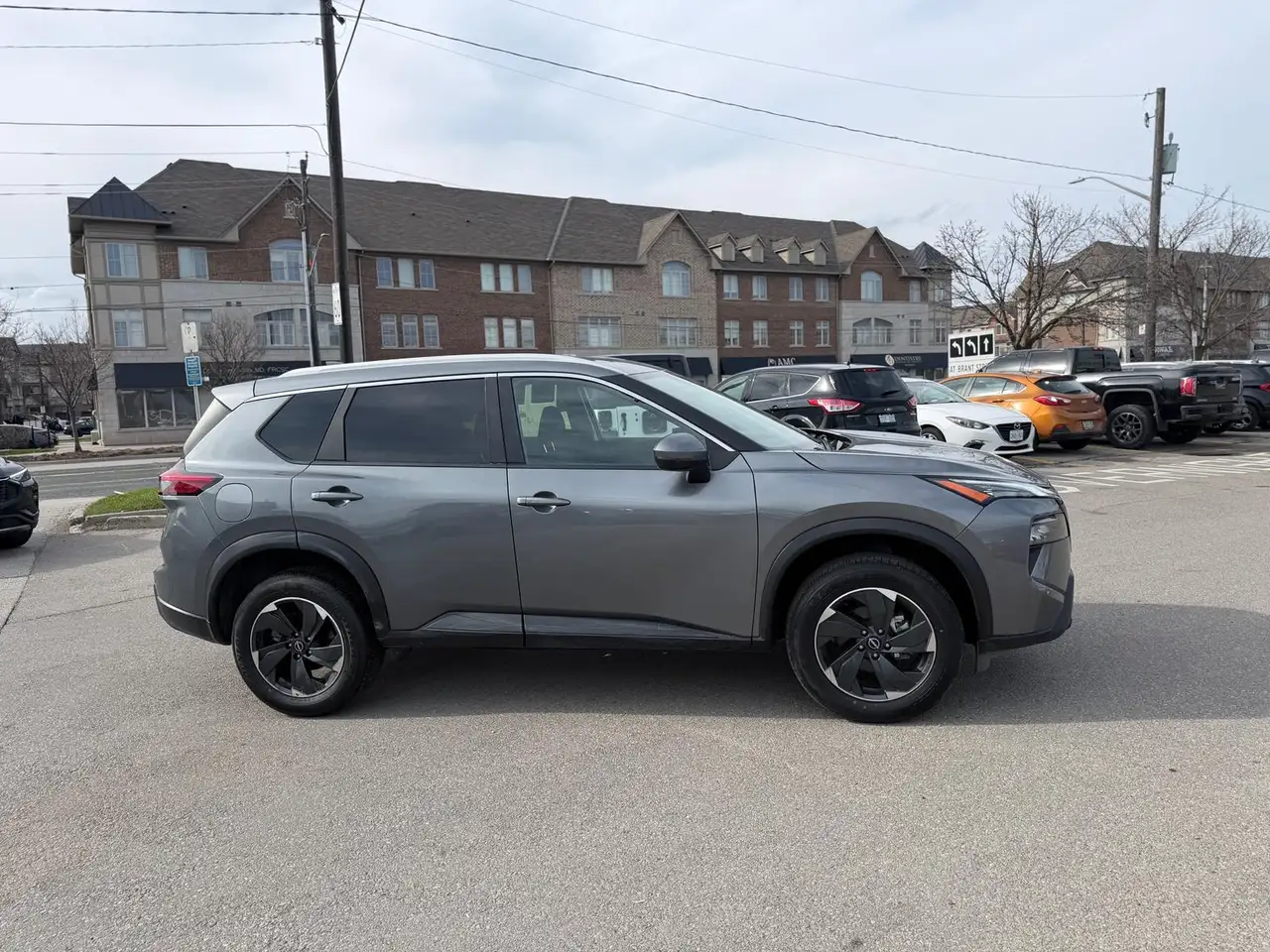Nissan Rogue снимка Nissan Rogue