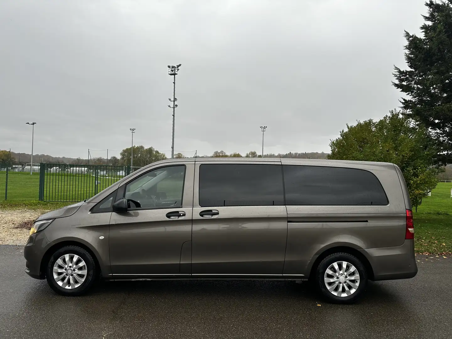 Mercedes-Benz Vito Tourer 116 CDI Extra Long Select A - 2