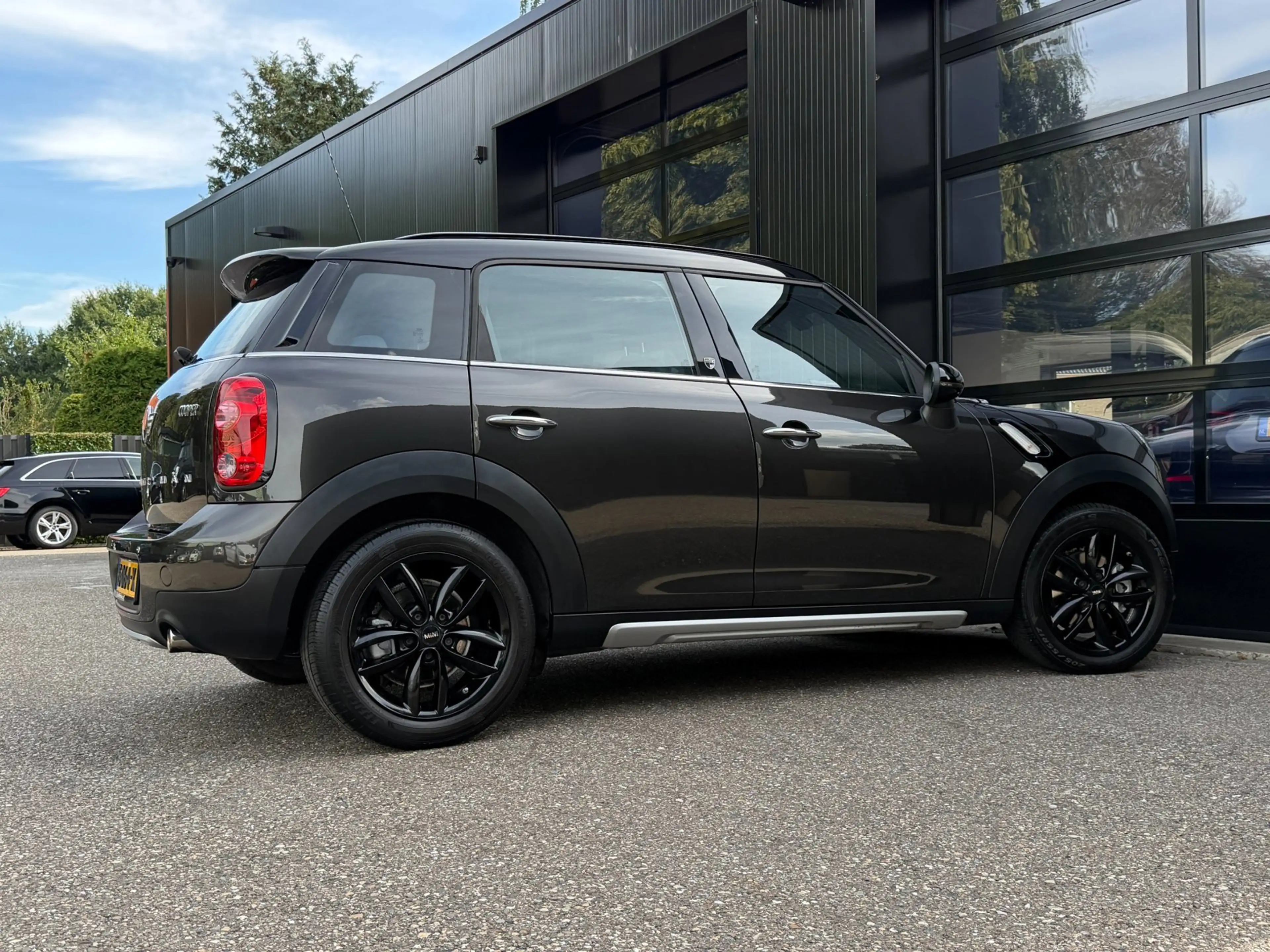 MINI Cooper Countryman 1.6 Pepper Xenon Navi Clima Aut. — photo 3