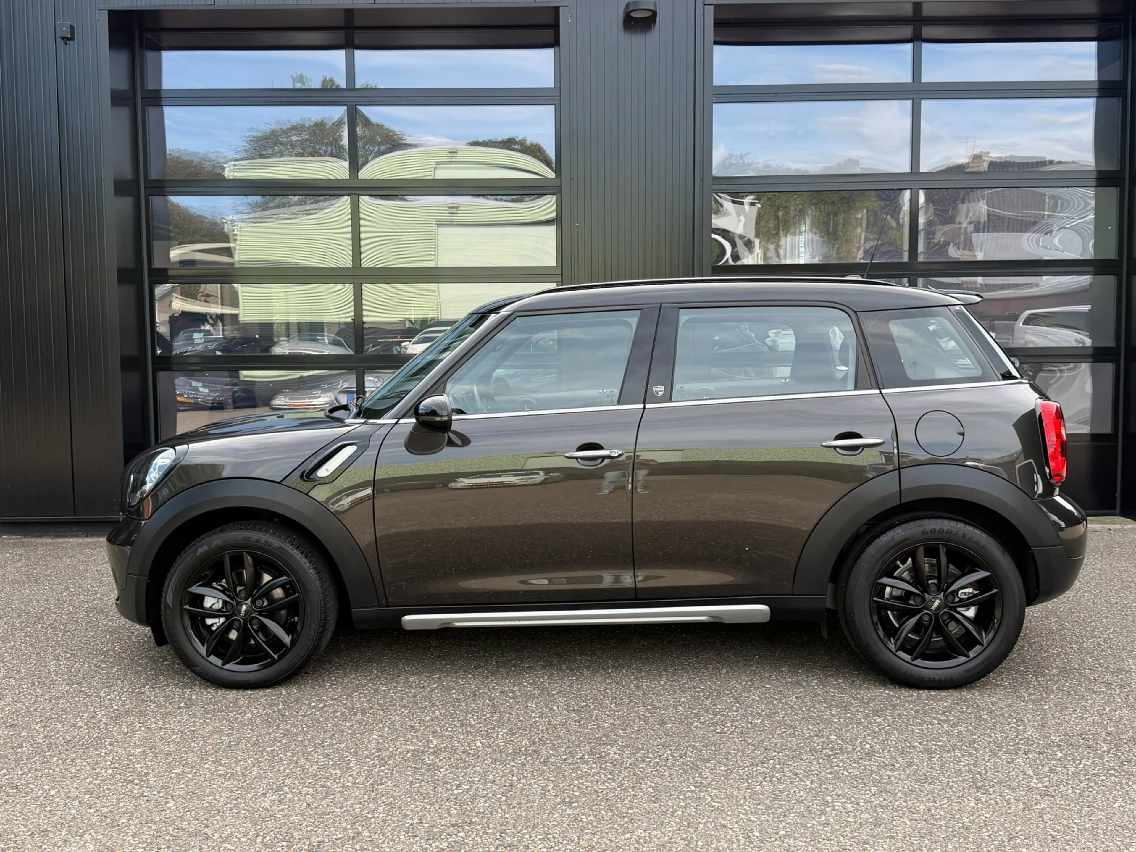 MINI Cooper Countryman 1.6 Pepper Xenon Navi Clima Aut. — photo 4